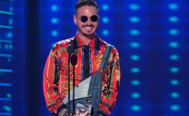 J Balvin fue el único colombiano que ganó el jueves en los Premios Juventud.  Colprensa