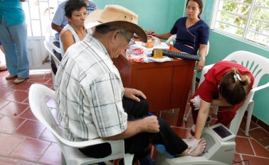 Se estima que 15 de cada 100 adultos por encima de los 60 años tienen riesgo de padecer diabetes. Archivo