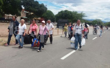 Los venezolanos llegaron a Colombia para comprar alimentos y medicamentos. Geraldine García