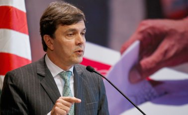 El gerente general de la Federación Nacional de Cafeteros de Colombia, Roberto Vélez Vallejo, señaló que el gremio está dispuesto a colaborar con la ejecución de proyectos en los municipios cafeteros, tras la firma de la paz. Colprensa