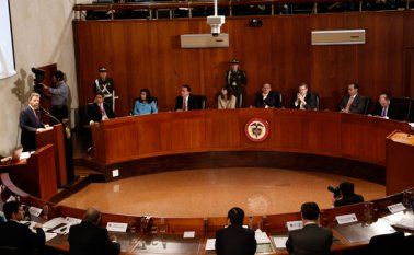 “La campaña del plebiscito no puede incorporar contenidos que promuevan un partido, movimiento político o grupo significativo de ciudadanos, o que se relacionen con la promoción de candidaturas de ciudadanos a cargos de elección popular". Colprensa