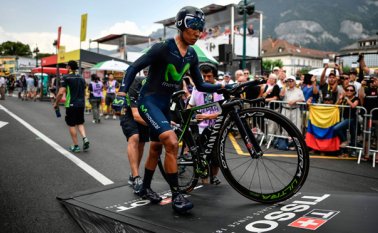 Muchas gracias a los colombianos por el apoyo, por seguirme enviando sus mensajes, siempre todos en las buenas y en las malas: Nairo Quintana. AFP