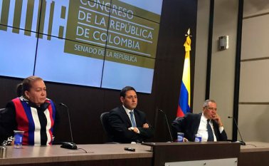 Supuestamente Jorge Ignacio Pretelt solicitó, en su condición de magistrado, dádivas para tramitar una tutela. Esta es la nueva mesa directiva del Senado: Mauricio Lizcano (centro), presidente, Daira Galvis (izquierda), primera vicepresidenta e Iván Name, segundo vicepresidente. Colprensa