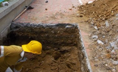 La cancha del barrio San Pedro tendrá cubierta metálica y se instalará con recursos del (DPS). La comunidad se reunió con los representantes de la firma constructora para conocer aspectos de la obra. Roberto Ospino