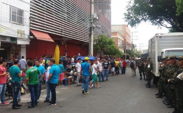 En el lugar hay presencia de policías, pero no hay operativo alguno. Geraldine García