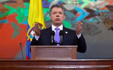 Juan Manuel Santos habló sobre la propuesta donde se considera que sería posible que los militares pudieran votar. Colprensa
