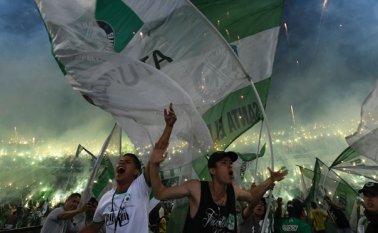 En Medellín, en tanto, hubo 163 riñas vinculadas con los festejos de Nacional. AFP