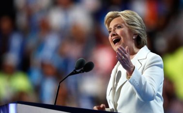 Hillary Clinton comenzó su campaña de candidatura presidencial. AP