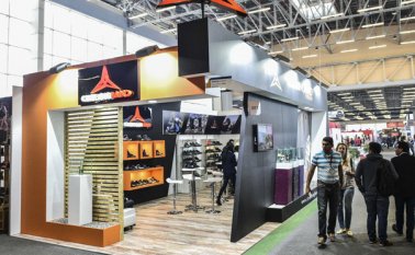 Los fabricantes de calzado de la región comentaron que este tipo de eventos les brinda la oportunidad de crecer en el mercado nacional y de empezar en el internacional. Archivo La Opinión