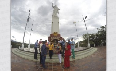 Doce de los 14 presidentes de las juntas comunales de la comuna 10  y 4 ediles de esta zona participaron se reunieron en el monumento a Cristo Rey en La Cabrera para trazar los planes y proyectos que gestionarán para su comuna. Juan Pablo Bayona