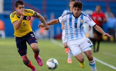 Aquí aparece el defensor colombiano Juan Sebastián Quintero durante un partido de fútbol frente a Argentina, el 29 de enero de 2015. Archivo