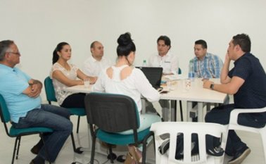 Funcionarios del Ministerio de las TIC aprobaron adecuaciones físicas para la construcción de un laboratorio de emprendimiento en la UFPS. Cortesía