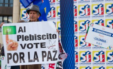 El fallo de la corte dejó claro que en la campaña por el plebiscito solo se podrá hacer promoción por el ‘Sí’ y el ‘No’ y no por otra causa partidista y política que favorezca futuras candidaturas. Colprensa