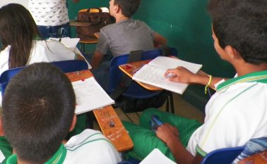 Aunque no es fácil para los pequeños llegar a un ambiente distinto, los docentes procuran que su estadía sea favorable y con calidad académica. Archivo