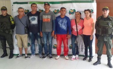 Los seis hombres fueron sorprendidos en un vehículo de servicio público, en la vía Cúcuta-Sardinata. Cortesía