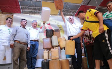 La reconversión laboral para la población de 'pimpineros' de Cúcuta se puso en marcha mediante una alianza de la Alcaldía, Cámara de Comercio y el Gobierno Nacional. César Obando