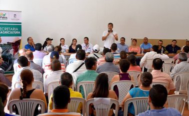El segundo Consejo de Desarrollo Rural se realizó en el Colegio de La Garita con la participación del alcalde de Los Patios, Diego González, y sus secretarios de despacho. Suministrada