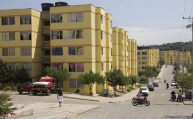 En Cúcuta, el Gobierno entregó 3.150 casas gratis en Cormoranes, Estoraques, Ciudad Rodeo y San Fernado del Rodeo, en ninguno de los cuales hay administraciones en las torres, lo que podría acarrerar la revocatoria del subsidio. Archivo