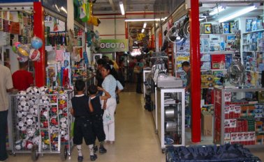 Hasta el momento, la mercancía se encuentra en inventario para poder valorizar la cantidad de artículos incautados. Archivo