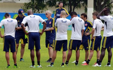 La selección colombiana deberá hacerse fuerte en Barranquilla ante Venezuela, y luego intentar sumar en Brasil, si quiere seguir en la pelea por un cupo para la próxima Copa del Mundo Rusia-2018. Colprensa