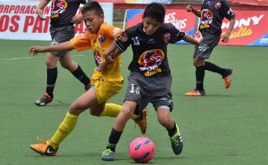 El equipo Barrio La Laguna de Cúcuta (amarillo) venció al Barrio Estoraques I de Bucaramanga y ganó el Zonal Oriente de la Pony Fútbol, logrando el cupo a la final nacional. Vanguardia Liberal