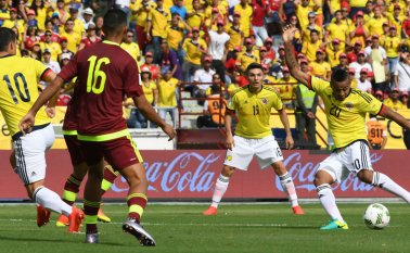 Regresa a la nómina inicialista el lateral Stefan Medina, quien será el reemplazo de Santiago Arias. AFP
