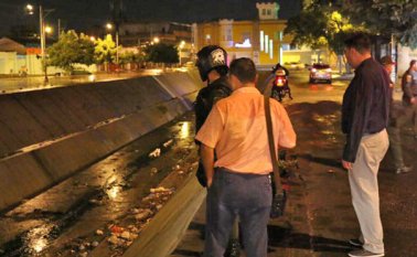 Los cambuches que habían armado los habitantes de la calle en espacio público fueron eliminados durante operaciones de vigilancia y control hechas en cercanía al Canal Bogotá Cortesía