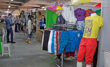 Un infiorme económico de Ministerio de Comercio, Industria y Turismo reveló que las exportaciones de confecciones hacia Venezuela se redujeron 88,7%, entre junio de 2015 y 2016. Archivo