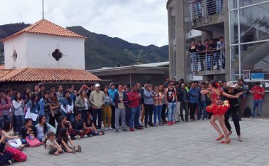 Con diferentes manifestaciones musicales y folclóricas se realizó la jornada 'Ser Jóvenes de Paz'. Roberto Ospino