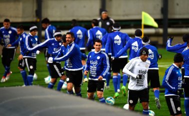 Paraguay tiene 12 unidades en la tabla y una victoria lo asentaría en el grupo puntero. AFP