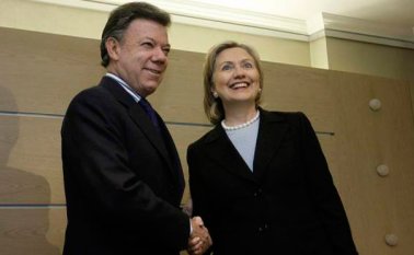 "A Trump no lo conozco y las políticas de Trump no son muy acordes con lo que Colombia quiere de Estados Unidos", expresó. Archivo