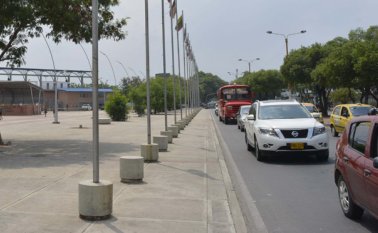 Las autoridades recomiendan tomar vías alternas para evitar trancones. Archivo