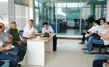 Tras reuniones bilaterales se determinó que el transporte escolar para los estudiantes que vienen de Venezuela hacia Colombia se seguirá prestando. Cortesía