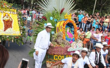 Las imágenes religiosas predominaron en el desfile de silleteros. Cortesía