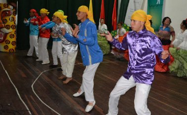 Con diferentes exposiciones y muestras se cerró el tecer ciclo de talleres artísticos de Funpronor, realizado en el Teatro Jáuregui. Roberto Ospino