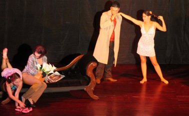 Presentación de la obra Lolita, confesiones de un amor casi imposible en el Teatro Municipal de Cúcuta. Cortesía
