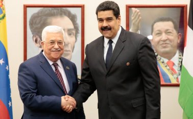 Nicolás Maduro recibe a Mahmud Abas, presidente de Palestina. AFP