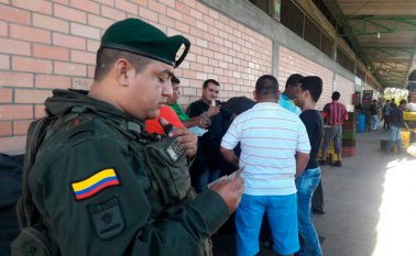 La Policía destacó que los extranjeros fueron dejados a disposición de Migración Colombia. Policía Nacional