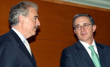 Andrés Pastrana y Álvaro Uribe Vélez. Archivo