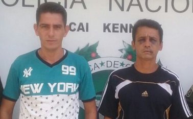 Alexander Pulgarín y Deibi Serrano presuntamente se robaron  un celular y 800 mil pesos. Policía