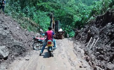 Los alcades están preocupados por el abandono de la carretera La Soberanía. Cortesía