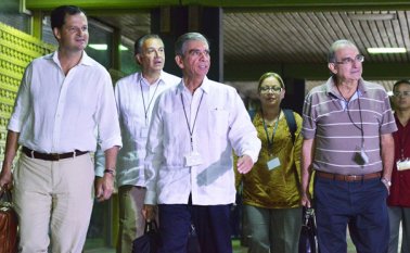 La participación de los generales en retiro Jorge Mora y Óscar Naranjo, en la mesa de negociación, marcó los diálogos de La Habana. Archivo