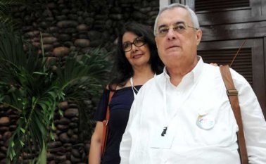 En 2002, Henry Acosta ejerció de mediador entre el gobierno de Álvaro Uribe y la guerrilla para conseguir la liberación de 12 diputados del Valle del Cauca. Tomada de Semana.com