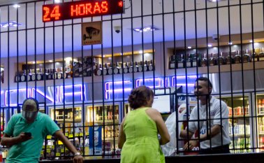 También se restringe el porte de armas de fuego, incluso con salvoconducto. Alfredo Estévez