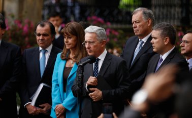 “Expresamos al Gobierno soluciones jurídicas y económicas vinculadas a la eliminación del narcotráfico que sean inmediatas para los guerrilleros rasos, no incursos en delitos de lesa humanidad”, expresó. Colprensa