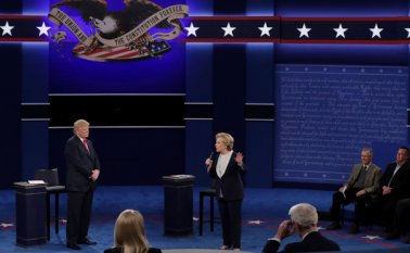 El republicano llegó al segundo debate presidencial con su campaña hecha añicos. AFP