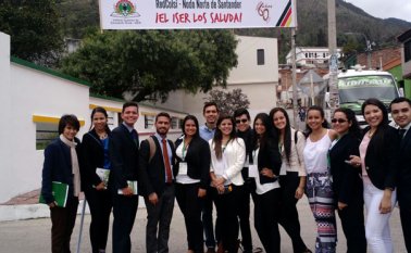 Unas 11.000 personas, entre estudiantes y docentes de todo el país y latinoamérica participarán en el Encuentro de Semilleros de Investigación. En la imagen, integrantes de los semilleros de la universidad Simón Bolívar que estarán presentes en el evento. Cortesía