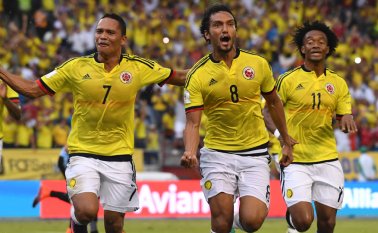 Abel Aguilar celebrando su gol en el partido ante Uruguay. AFP