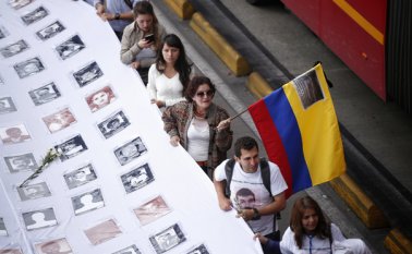 En Cúcuta marcharon con camisetas blancas y banderas desde el Parque Santander hasta el Malecón. Colprensa