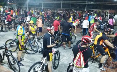 Los ciclopaseos cada vez se toman más la ciudad, con el ánimo de continuar creando la cultura del uso de la bicicleta. Desde este viernes la Alcaldia y el IMRD, implementarán esta actividad en todos los barrios de la capital nortesantandereana. Archivo La Opinión